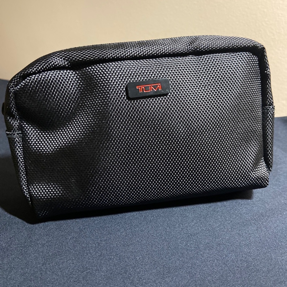 Tumi Delta Bag Travel Kit For Delta Air Toiletry Make… Gem